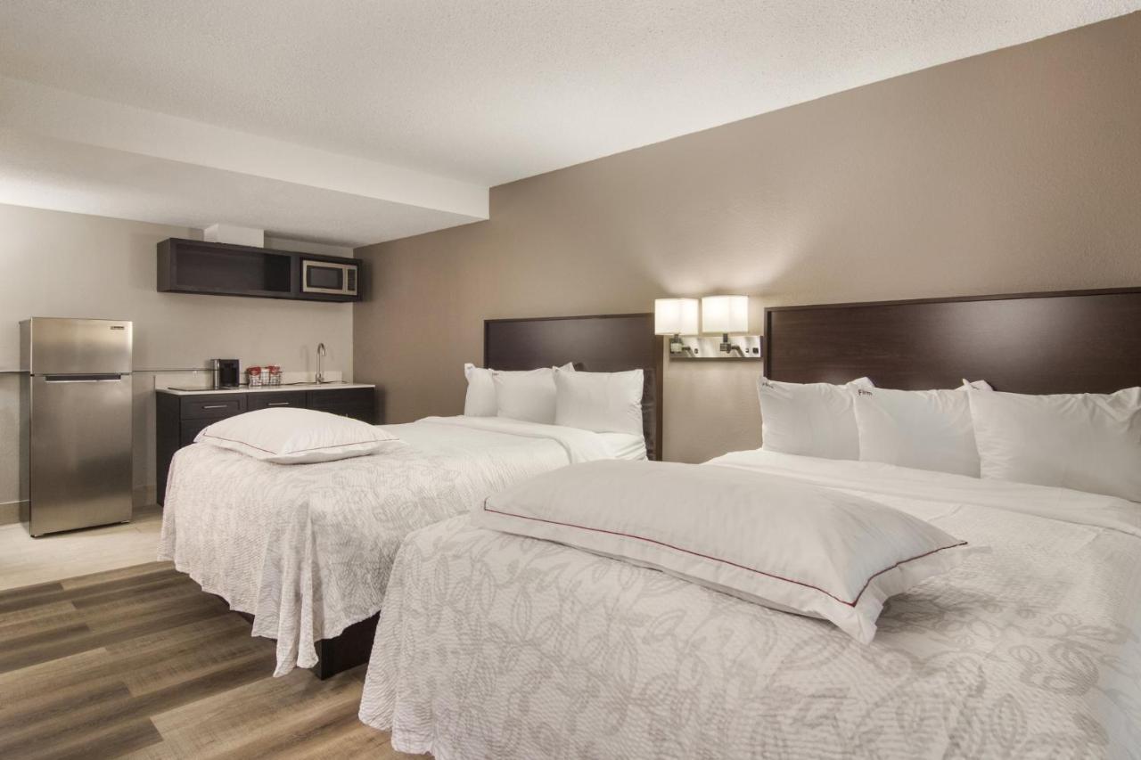 Red Roof Inn Plus & Suites Erie Bagian luar foto