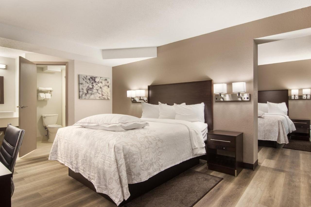 Red Roof Inn Plus & Suites Erie Bagian luar foto