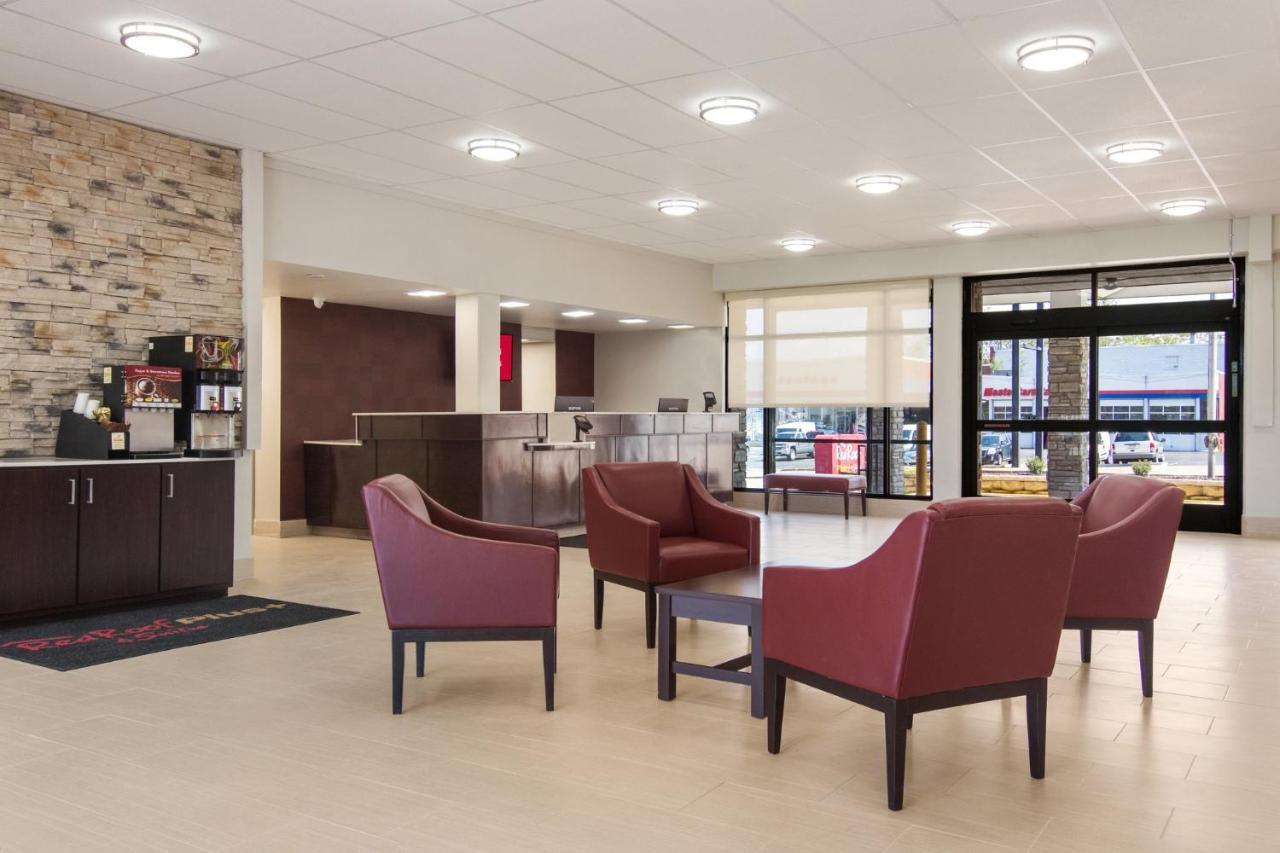 Red Roof Inn Plus & Suites Erie Bagian luar foto